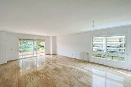 Apartment for sale in Guadalmina, Málaga. 