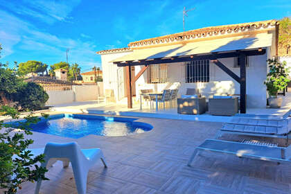 Cluster house for sale in Capellania, Alhaurín de la Torre, Málaga. 