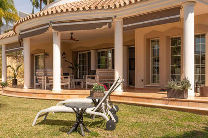 Cluster house for sale in Mijas Golf, Málaga. 