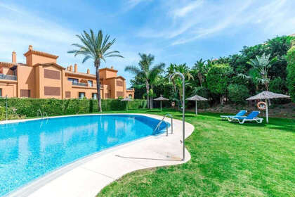 Apartment for sale in Atalaya, La, Málaga. 
