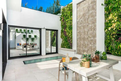 Cluster house for sale in Puerto Banús, Marbella, Málaga. 
