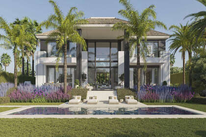 Cluster house for sale in Puerto Banús, Marbella, Málaga. 