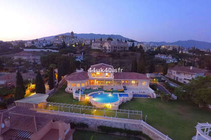 Cluster house for sale in Mijas Golf, Málaga. 