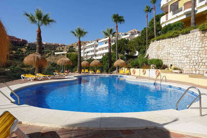 Apartment for sale in Calahonda, Mijas, Málaga. 