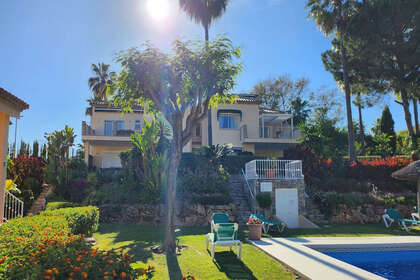 Penthouse for sale in Nueva andalucia, Málaga. 
