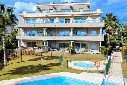 Apartment for sale in Cala Del Moral, La, Málaga. 