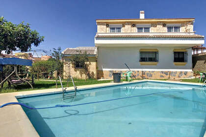Cluster house for sale in Alhaurín de la Torre, Málaga. 