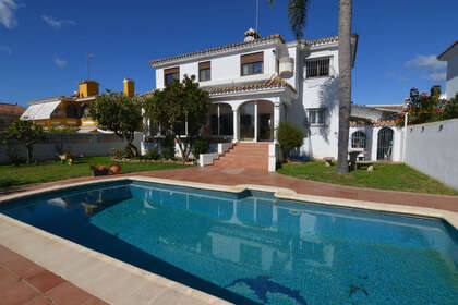 Cluster house for sale in San Pedro de Alcántara, Marbella, Málaga. 