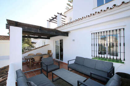 Penthouse for sale in Nueva andalucia, Málaga. 