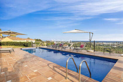 House for sale in Benahavís, Málaga. 