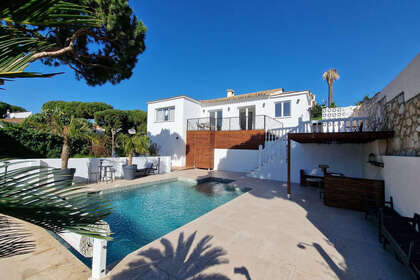 Cluster house for sale in Calahonda, Mijas, Málaga. 