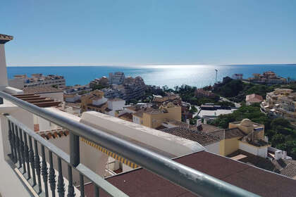 Penthouse for sale in Torrequebrada, Benalmádena, Málaga. 
