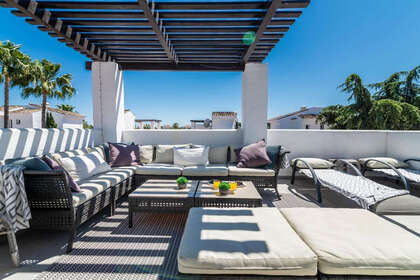 Penthouse for sale in Nueva andalucia, Málaga. 