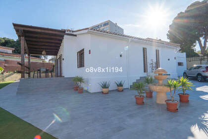 Cluster house for sale in Benalmádena, Málaga. 