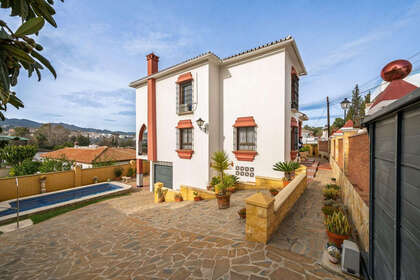 Cluster house for sale in Coín, Málaga. 
