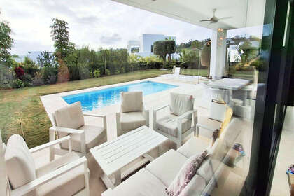 Cluster house for sale in Mijas Costa, Málaga. 