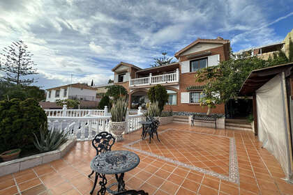 Cluster house for sale in Vélez-Málaga. 