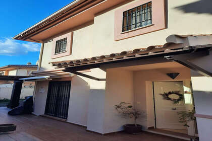 House for sale in Alhaurín de la Torre, Málaga. 