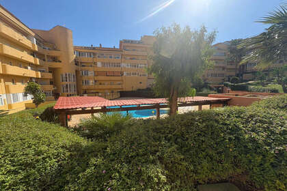 酒店公寓 出售 进入 Los Pacos, Fuengirola, Málaga. 