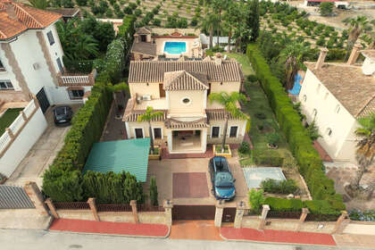 Cluster house for sale in Alhaurín el Grande, Málaga. 