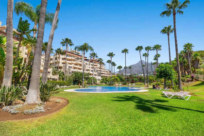 Apartment for sale in Puerto Banús, Marbella, Málaga. 