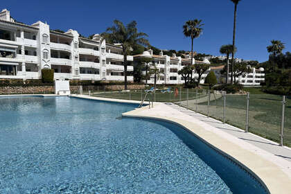 Apartment for sale in Calahonda, Mijas, Málaga. 