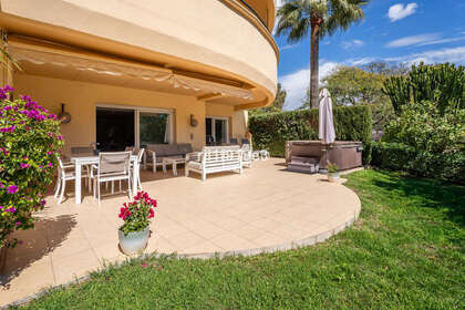 Apartment for sale in Elviria, Marbella, Málaga. 