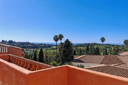 Penthouse for sale in Benahavís, Málaga. 