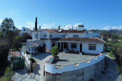 Cluster house for sale in Almayate Alto, Málaga. 