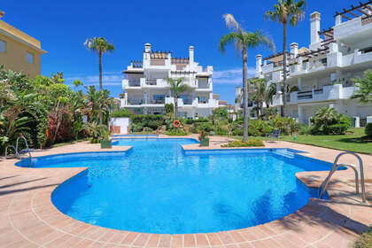 Apartment for sale in Cala Del Moral, La, Málaga. 