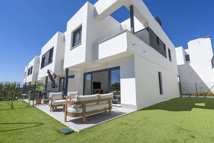 House for sale in Cala Del Moral, La, Málaga. 