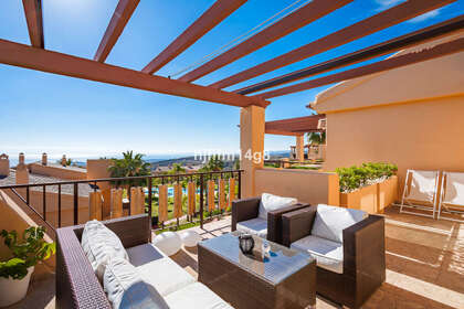 Penthouse for sale in Benahavís, Málaga. 