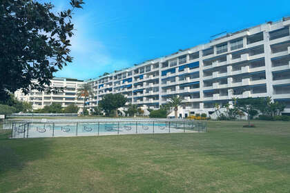 Apartment for sale in Puerto Banús, Málaga. 