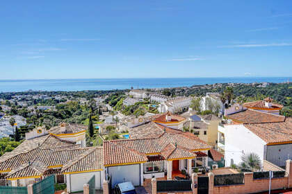 Apartment for sale in Calahonda, Mijas, Málaga. 