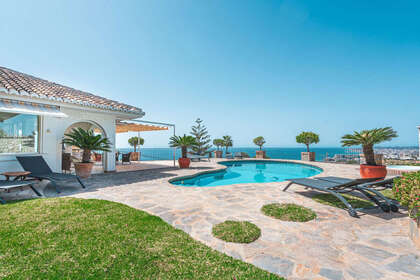 Cluster house for sale in Capellania, Alhaurín de la Torre, Málaga. 