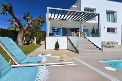 Cluster house for sale in Torreblanca, Fuengirola, Málaga. 
