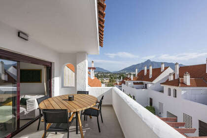 Apartment for sale in Nueva andalucia, Málaga. 