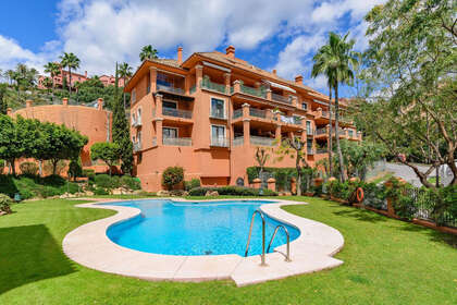 Apartment for sale in Benahavís, Málaga. 