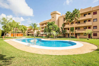 Apartment for sale in Cala Del Moral, La, Málaga. 