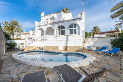 Cluster house for sale in Marbella, Málaga. 