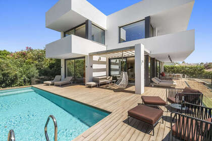 Cluster house for sale in Costabella, Málaga. 