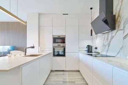 Penthouse for sale in Puerto de Cabopino, Marbella, Málaga. 