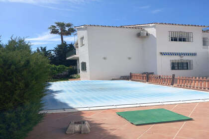 Cluster house for sale in Benalmádena, Málaga. 