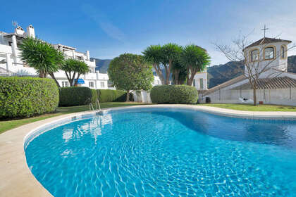 Apartment for sale in Benahavís, Málaga. 
