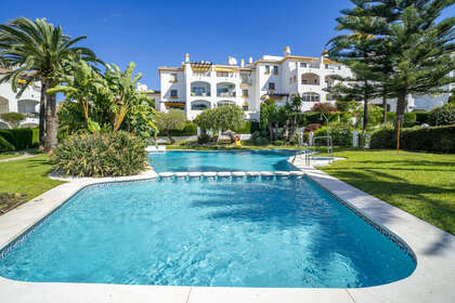 Apartment for sale in Nueva andalucia, Málaga. 