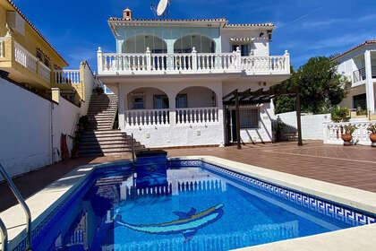 Cluster house for sale in Mijas Costa, Málaga. 
