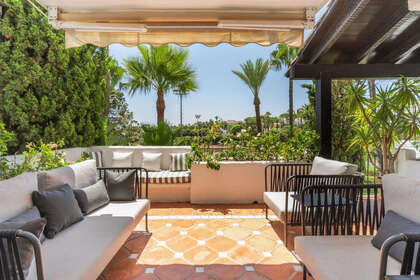 Apartamento venta en Puerto Banús, Marbella, Málaga. 