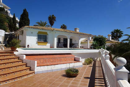 Rijtjeshuizen verkoop in Riviera Del Sol, Marbella, Málaga. 