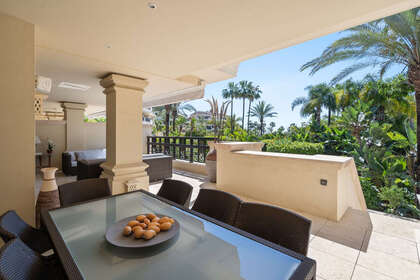 Appartementen verkoop in Puerto Banús, Málaga. 