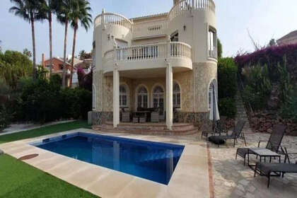Rijtjeshuizen verkoop in Riviera Del Sol, Marbella, Málaga. 